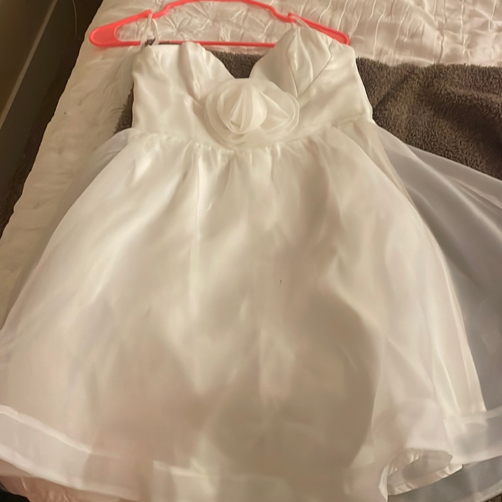 Wore once for my wedding after party and it was perfect:)